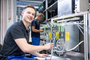 واحد فنی و تعمیر و نگهداری تجهیزات پیمان تحکیم