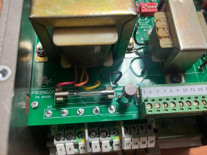 طراحی و تولید کنترلر برد های الکترونیکی